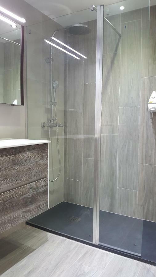 Apartament Marina Port カンブリルス エクステリア 写真