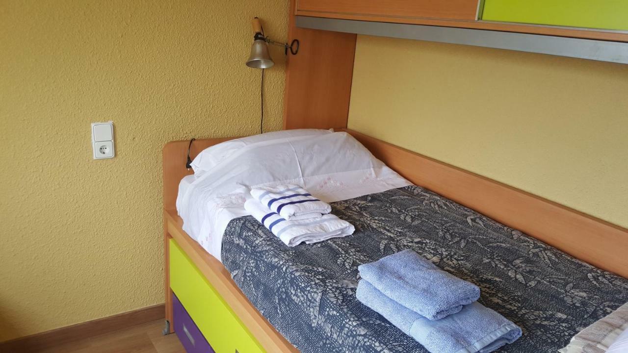 Apartament Marina Port カンブリルス エクステリア 写真