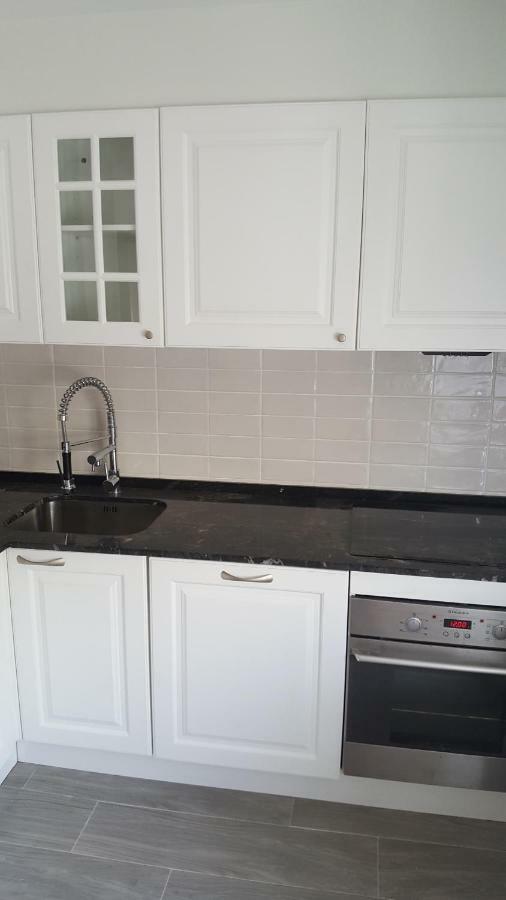 Apartament Marina Port カンブリルス エクステリア 写真