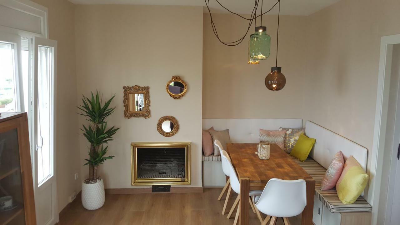 Apartament Marina Port カンブリルス エクステリア 写真
